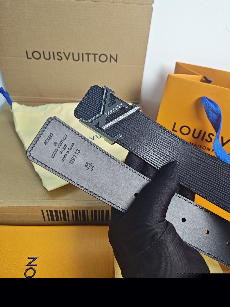 l**is V*t*n belts